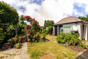 Gresham Avenue